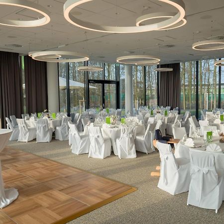 Отель Courtyard By Marriott Вольфсбург Экстерьер фото