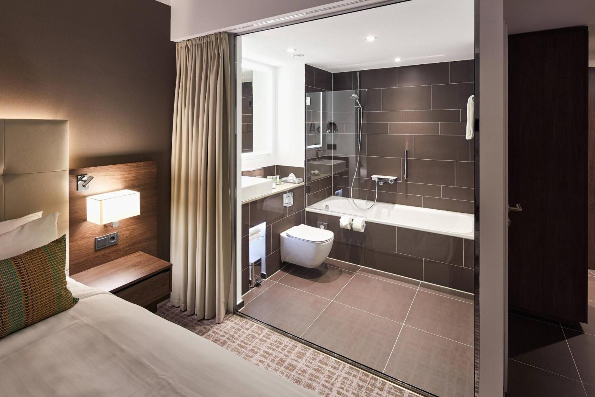 Отель Courtyard By Marriott Вольфсбург Экстерьер фото