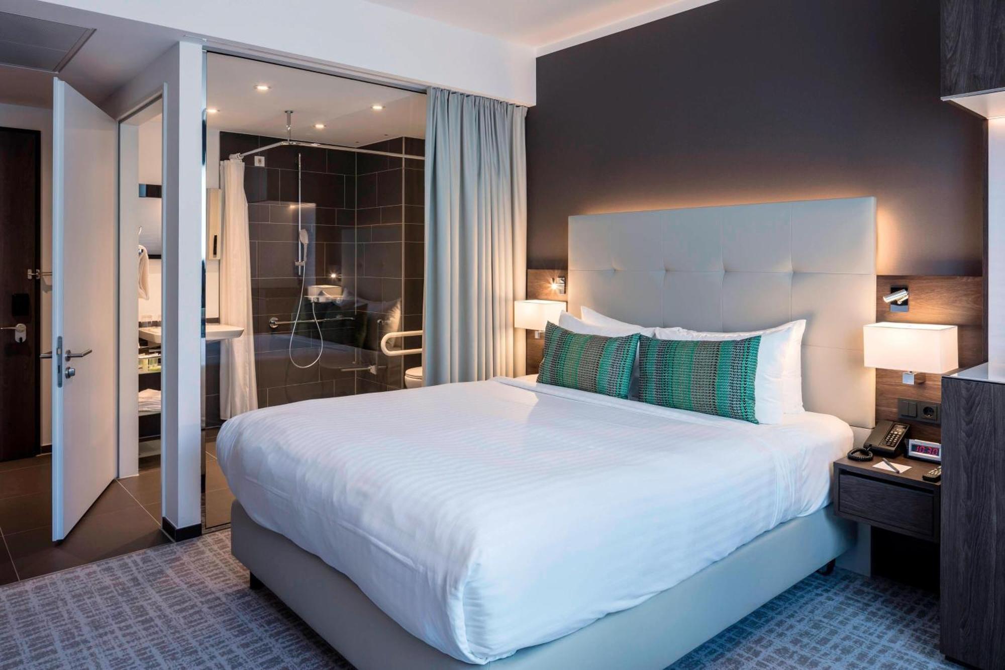 Отель Courtyard By Marriott Вольфсбург Экстерьер фото